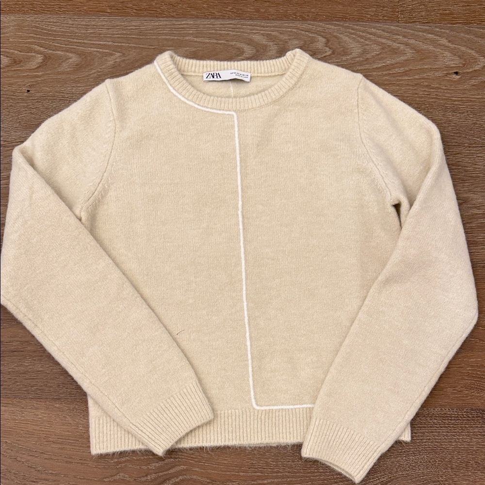 Zara Beige Knit Pullover